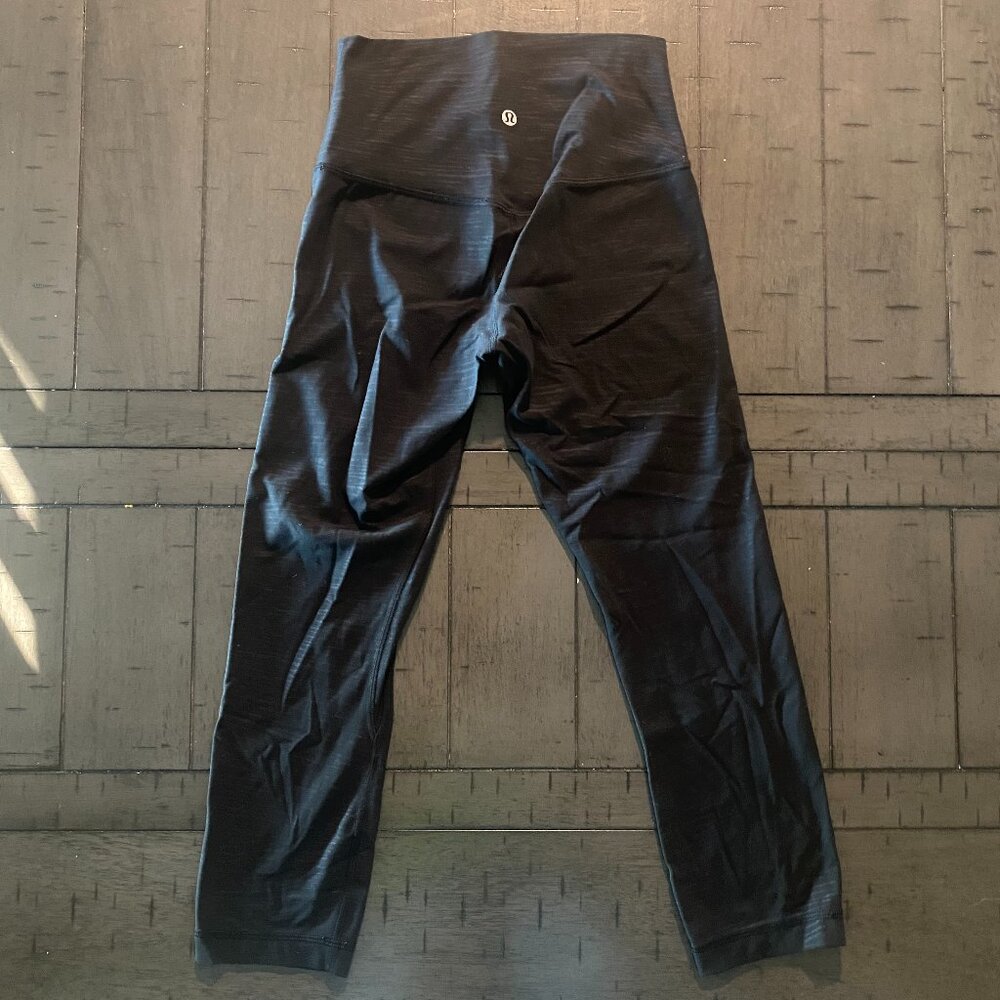 Lululemon Women's Cropped Leggings 21"